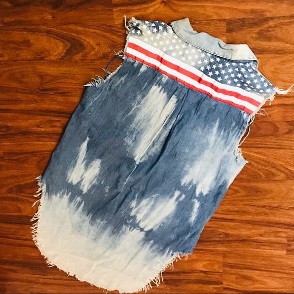 🔥Distressed Denim Patriot High-Low Casual Fun Shirt - Picture 2 of 6